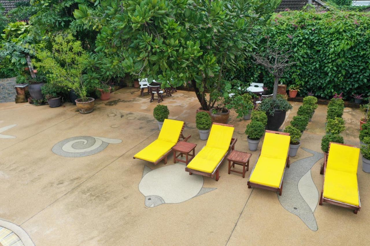 Tropica Bungalow Beach Hotel Patong Экстерьер фото
