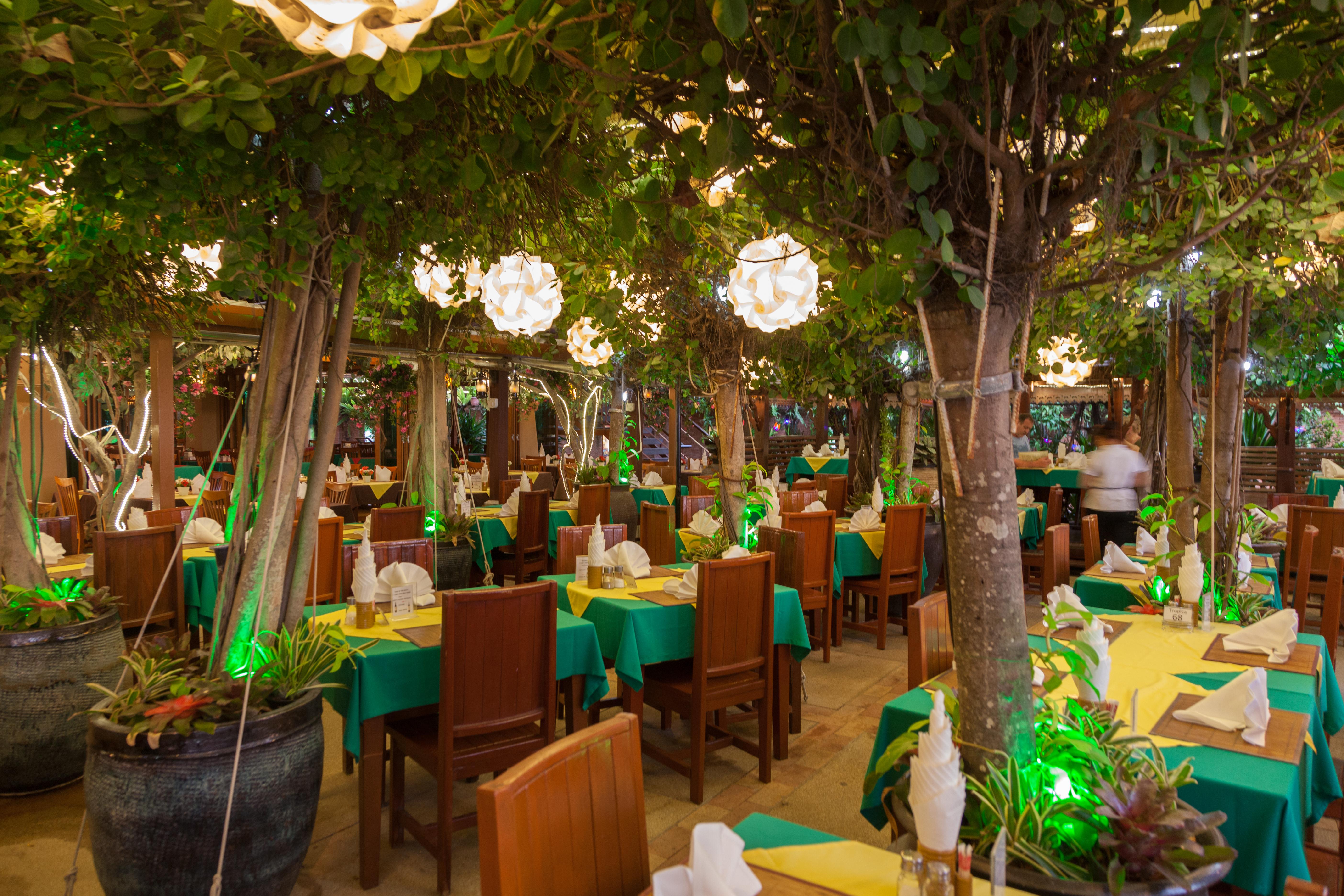 Tropica Bungalow Beach Hotel Patong Экстерьер фото