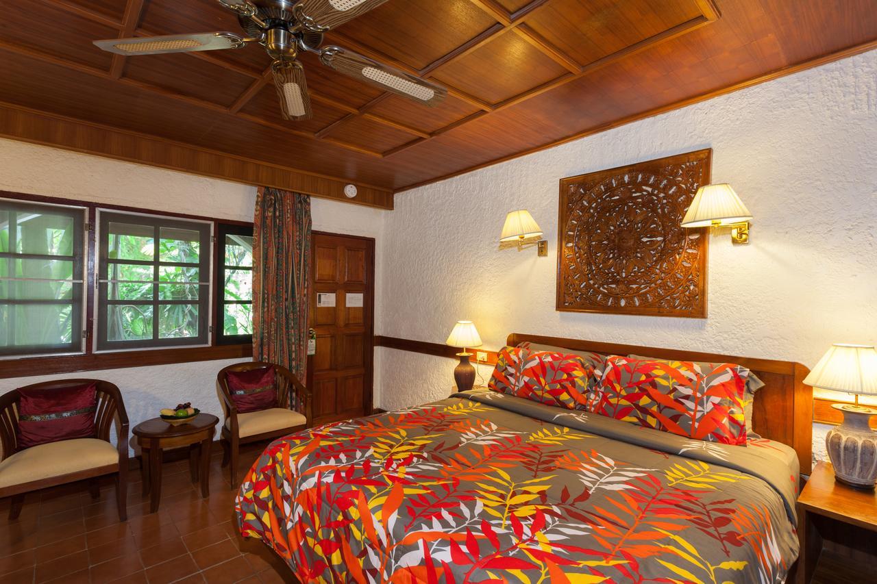 Tropica Bungalow Beach Hotel Patong Экстерьер фото