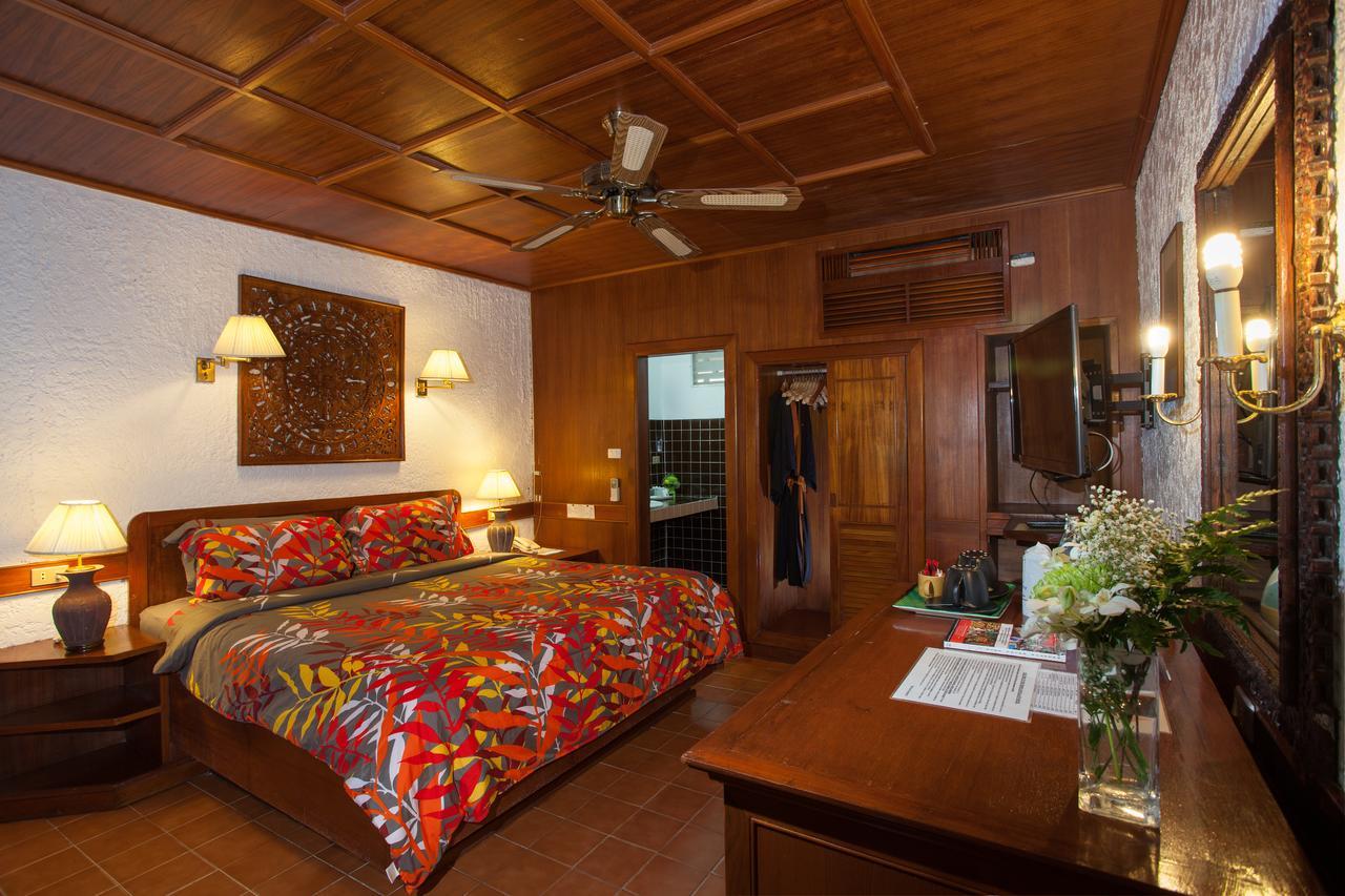 Tropica Bungalow Beach Hotel Patong Экстерьер фото