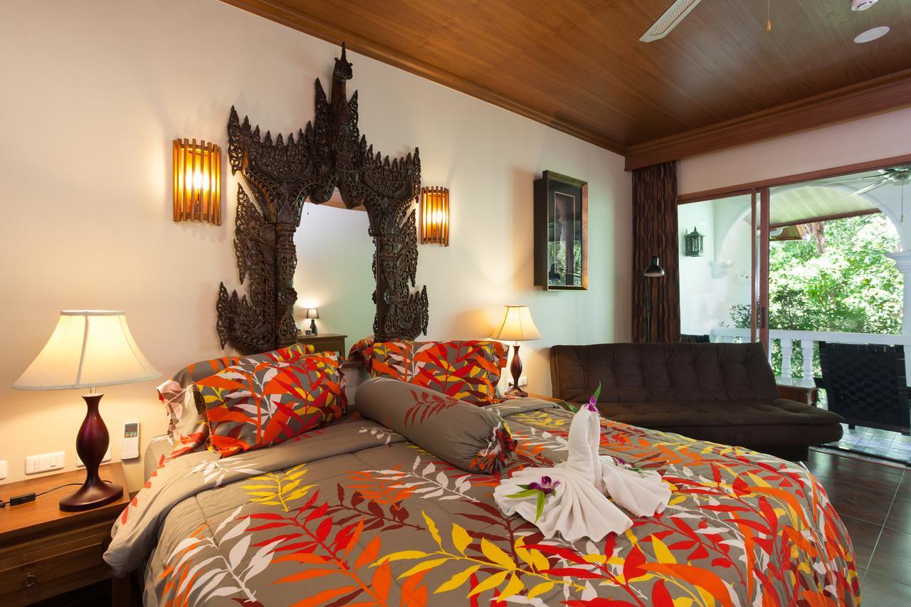 Tropica Bungalow Beach Hotel Patong Экстерьер фото