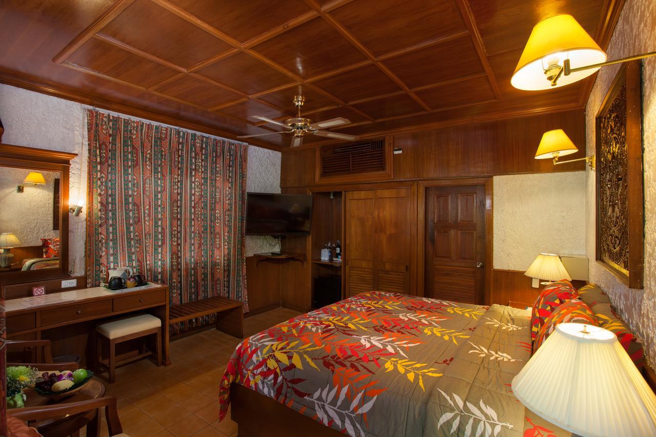 Tropica Bungalow Beach Hotel Patong Экстерьер фото