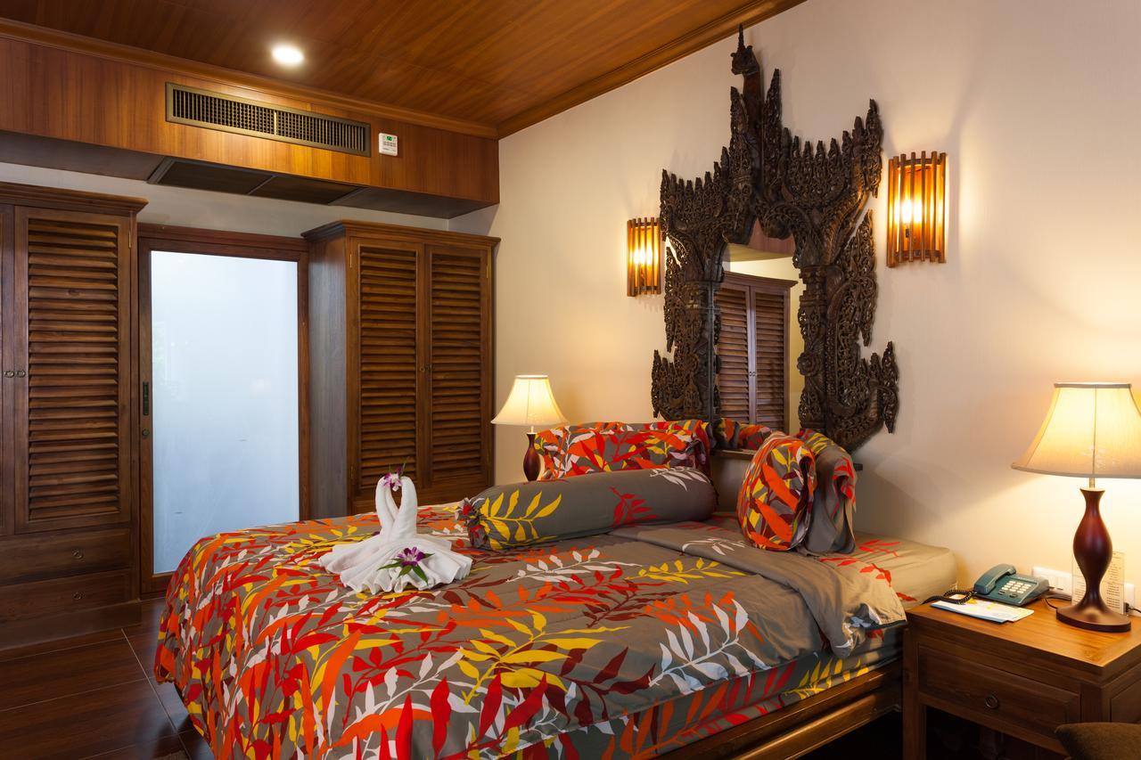 Tropica Bungalow Beach Hotel Patong Экстерьер фото