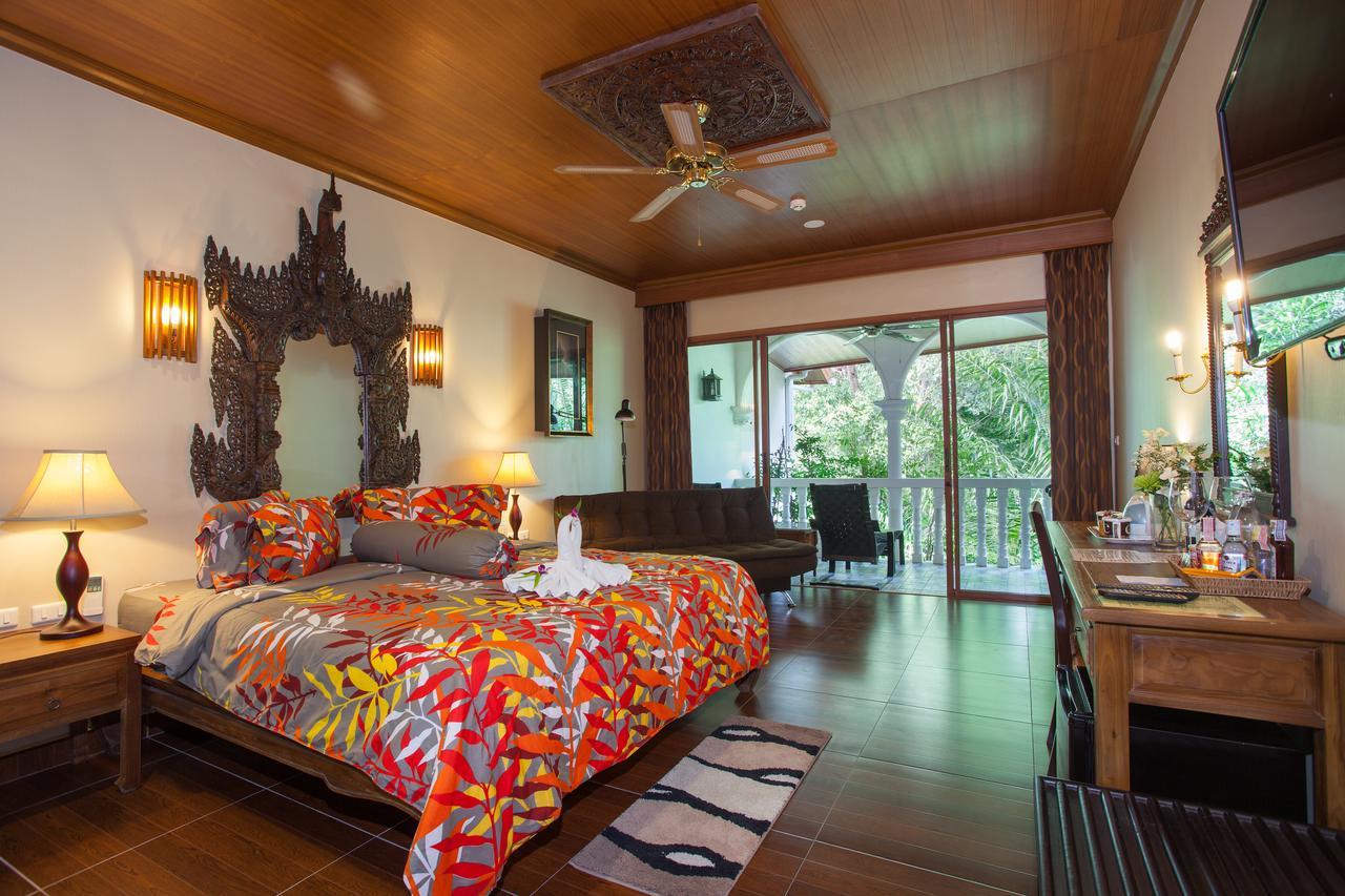 Tropica Bungalow Beach Hotel Patong Экстерьер фото