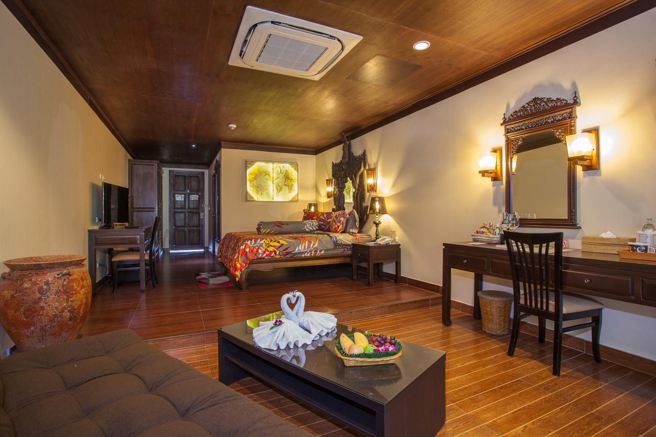 Tropica Bungalow Beach Hotel Patong Экстерьер фото